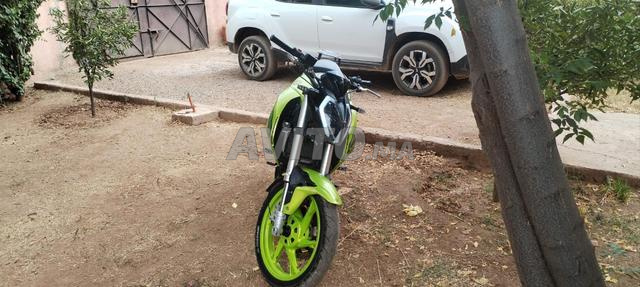 FRANÇAIS VEND BENELLI 180S – CAUSE DÉPART
