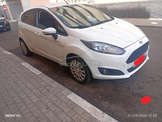 Ford fiesta essence 
