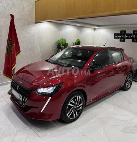 Peugeot 208 Diesel Automatique 2023 à Rabat