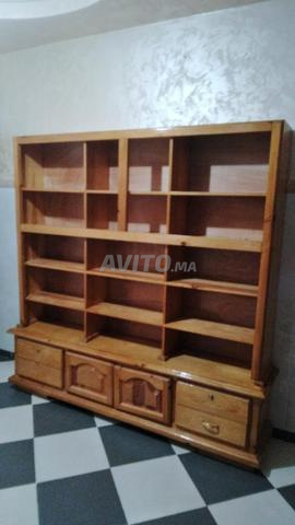 مكتبة خشبية جيدة - 2