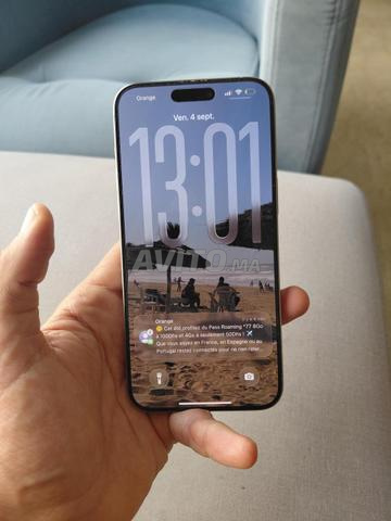 Je vends un iPhone 15 Pro Max état de batterie 75 - 2