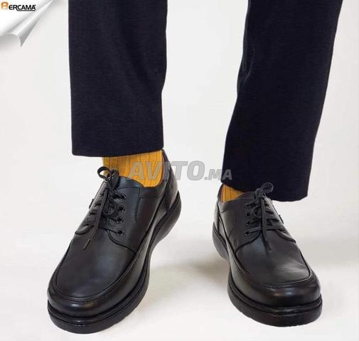 Chaussures médicales pour hommes qui améliorent la santé des os et des pieds
