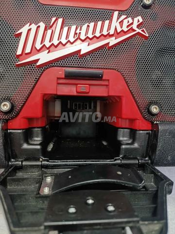 Radio Milwaukee - aux - allume cigare 12v - 2