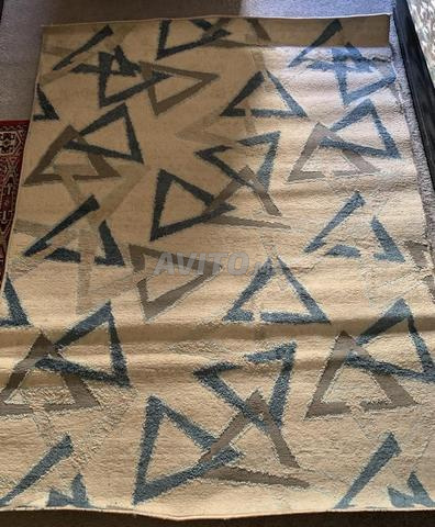 Tapis encore neuf - 2