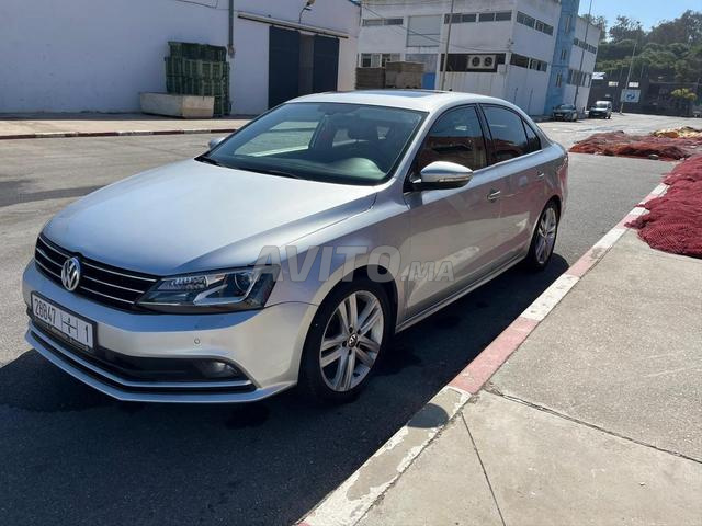 Volkswagen Jetta modèle 2020 157km - 2