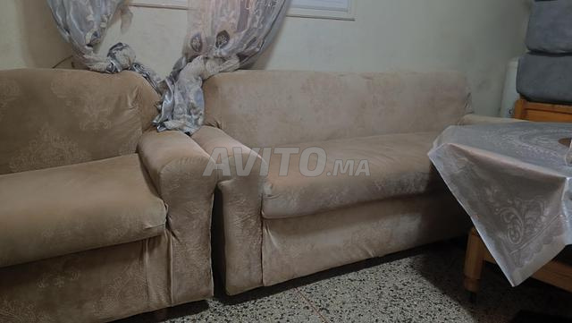 بيع كنبتين طول كل واحدة 1.70 متر - 2