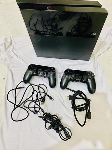 PS4 FAT Flaché v9.0.0 avec 2 manettes - 2