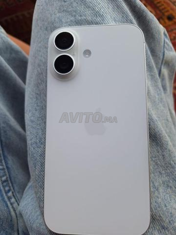 iPhone 16 Blanc 128 Go – État Neuf – État Neuf