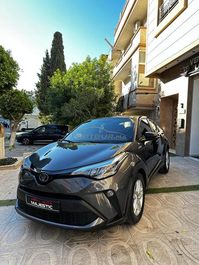 Toyota C-HR Essence Automatique 2021 à Tanger