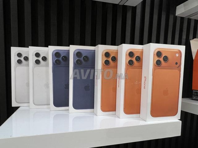 iPhone 17 Pro Max 256GB جديد / لدي محل