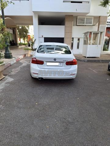 BMW Série 3 faible km - 2