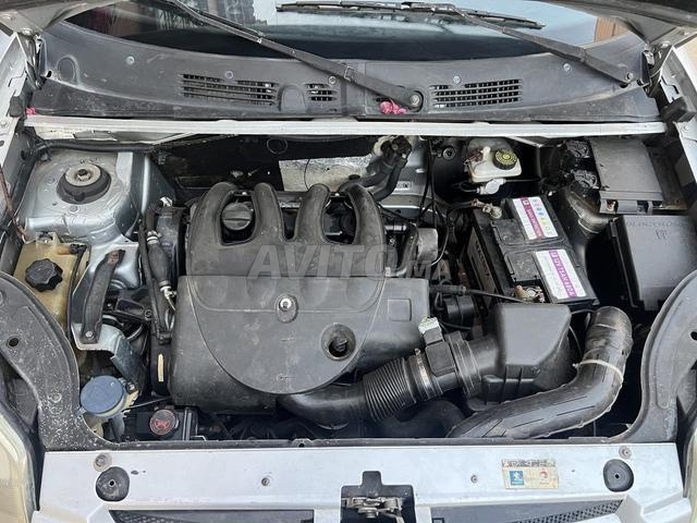 Peugeot Partner propre comme neuve - 2