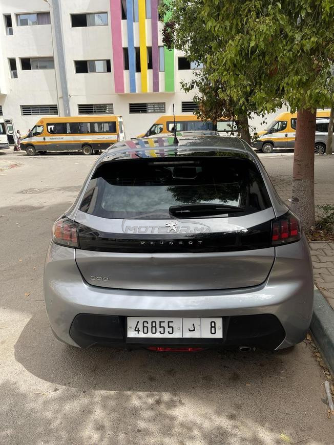 Peugeot208