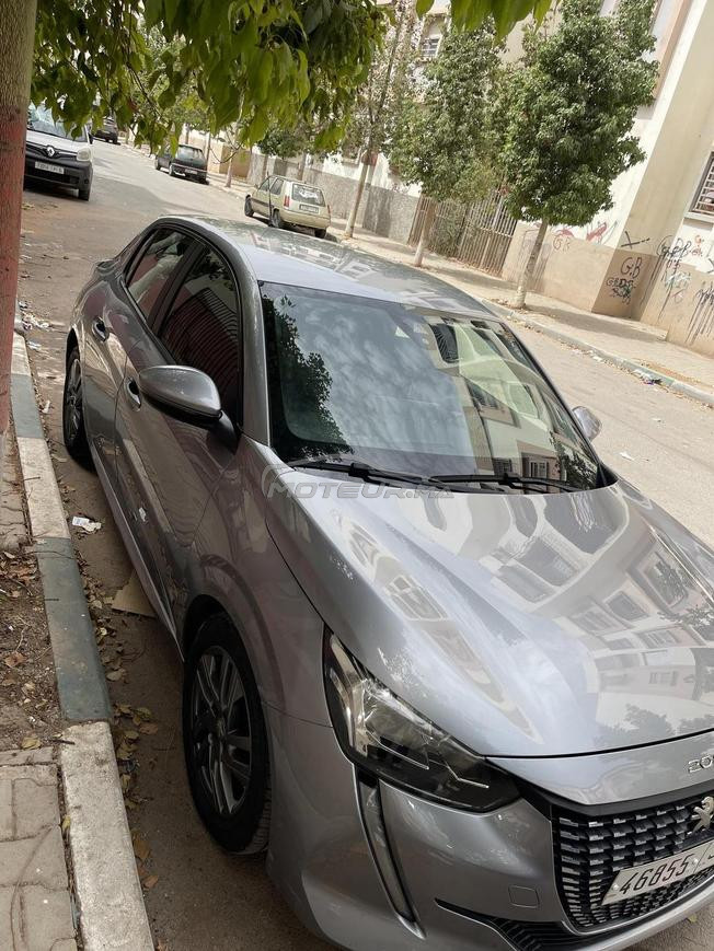 Peugeot208