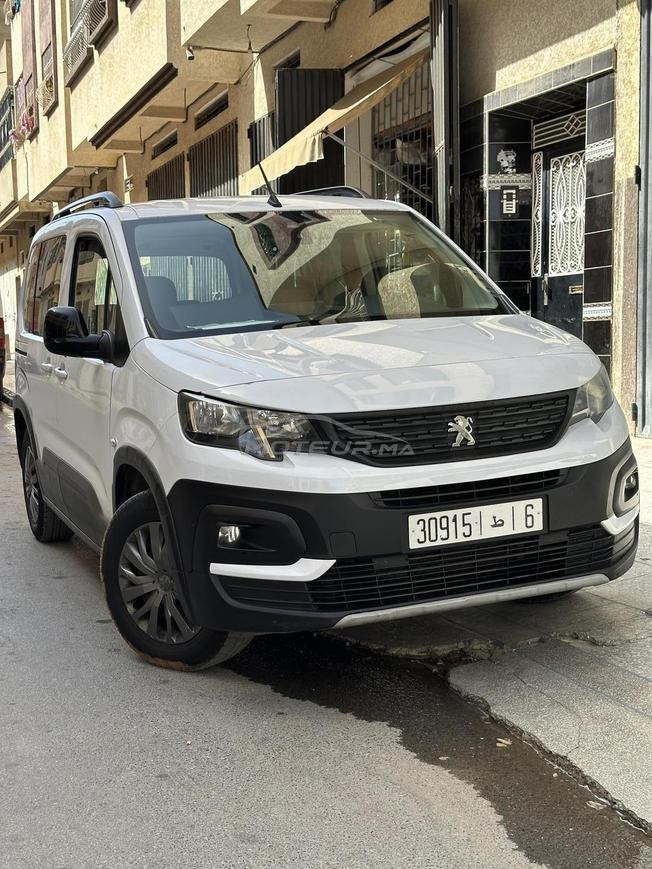 Peugeut rifter 