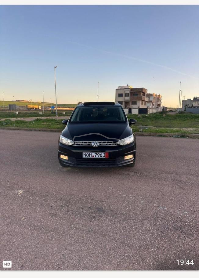 Volkswagen Touran Diesel Manuelle 2017 à Settat