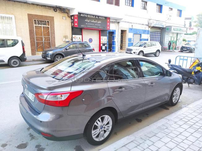 Ford Focus Diesel 6CV modèle fin 2014 en bn état