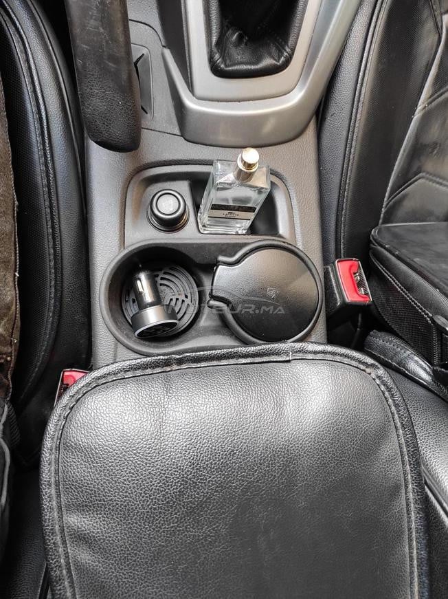 Ford Focus Diesel 6CV modèle fin 2014 en bn état