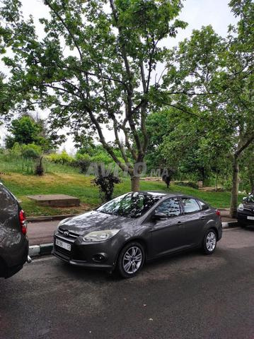 Ford Focus Diesel 6CV modèle fin 2014 en bn état