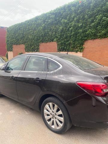 Opel Astra longue - 2