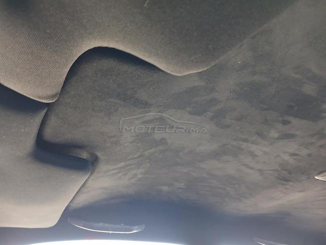 la voiture très bonne état généralement 