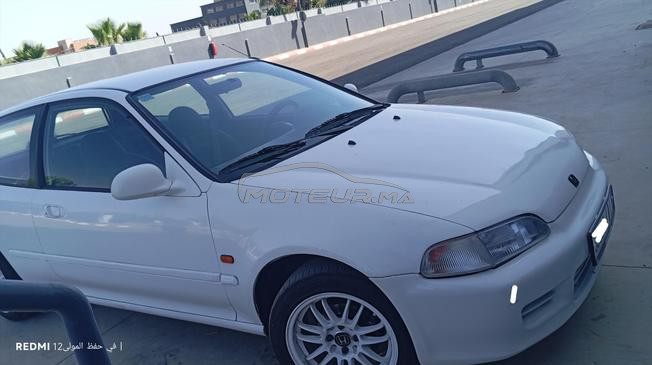 la voiture très bonne état généralement 