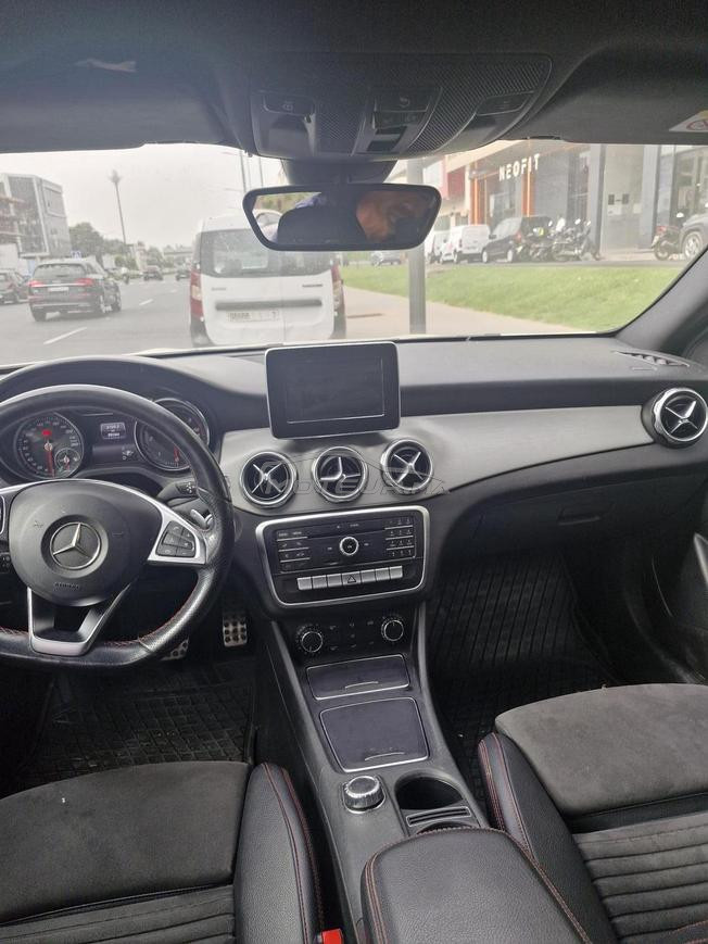 mercedez-benz 
