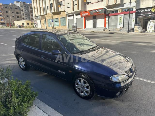 Renault Megane Diesel Manuelle 2002 à Tanger - 2
