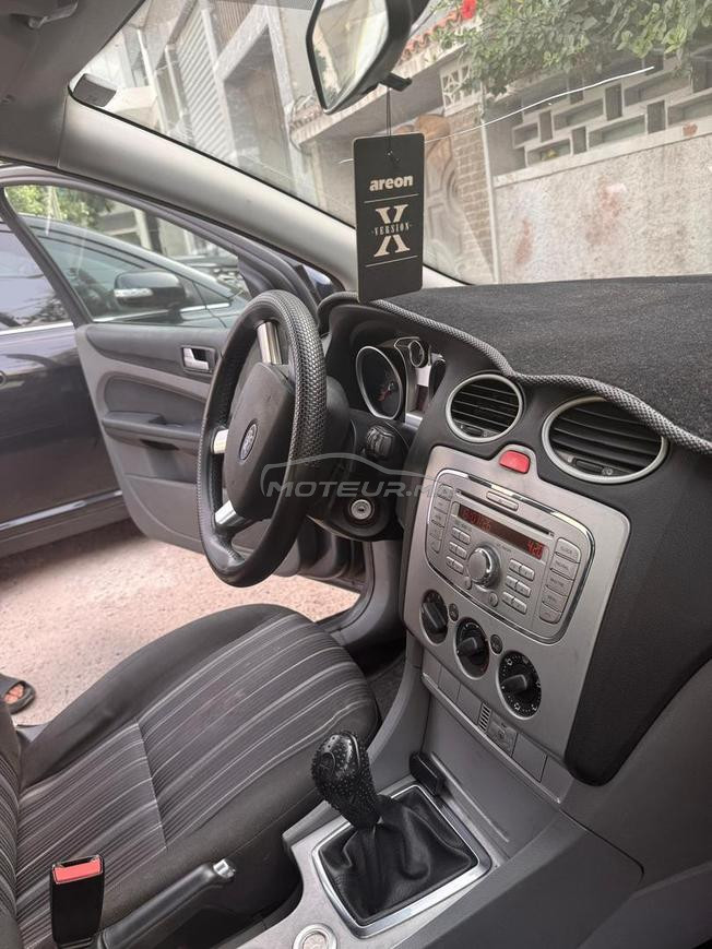 ford focus ghia