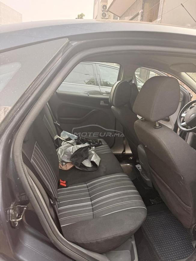ford focus ghia