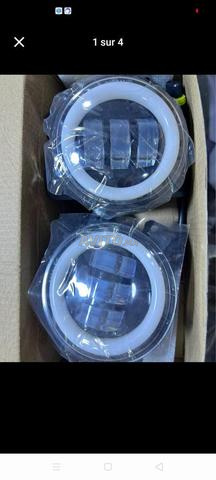 فوانيس شبورة LED دائرية مع Angel Eyes للسيارات