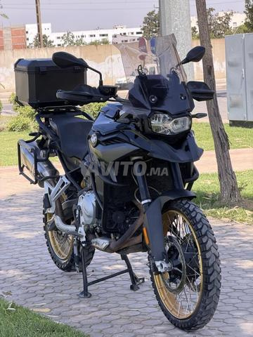 بي إم دبليو F850 جي إس تريبل بلاك