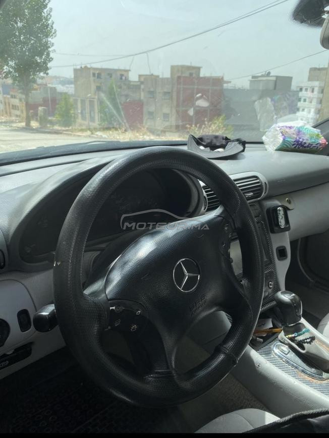 Mercedise 220