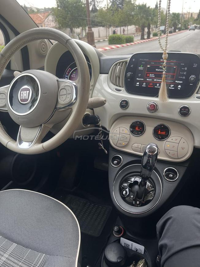 très belle voiture toutes options comme neuve 