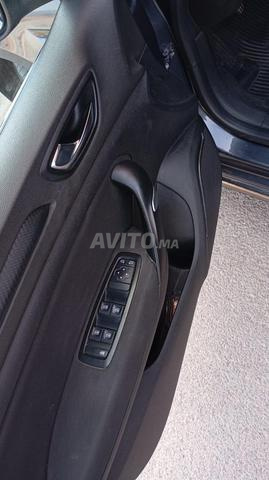 Renault Megane Diesel Manuelle 2017 à Marrakech - 2