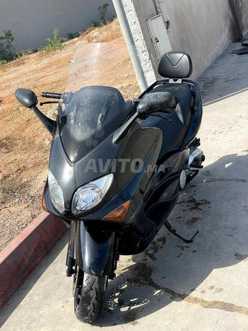 Yamaha Tmax MK2 - 2