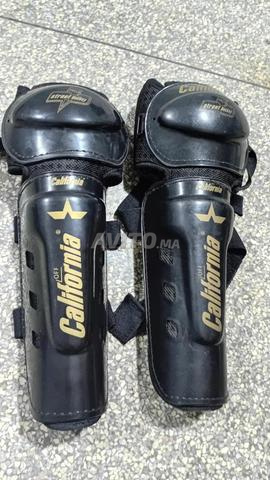 واقيات قصبة الهوكي California Pro - 2