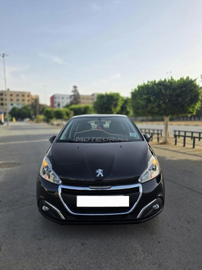 PEUGEOT 208 2019