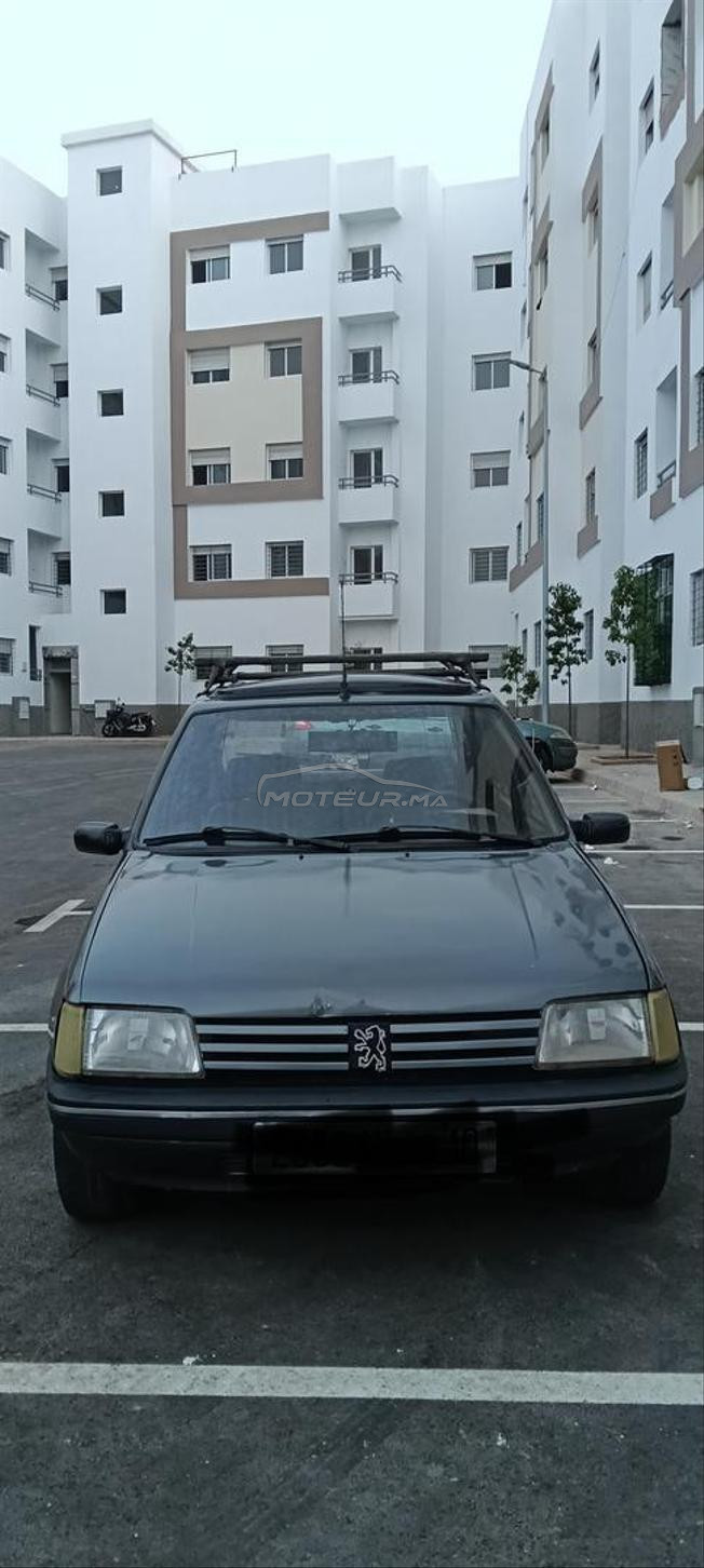       Peugeot 205 بحالة جيدة  