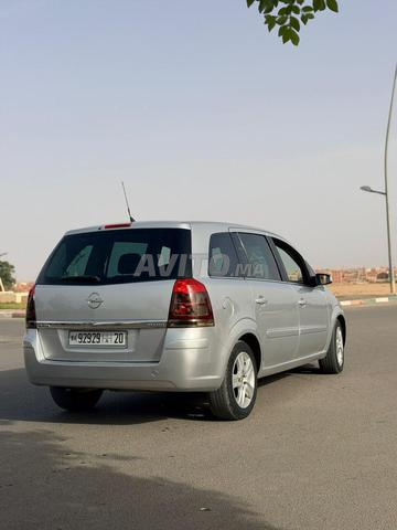 Opel Zafira Diesel Manuelle 2009 à Guercif - 2