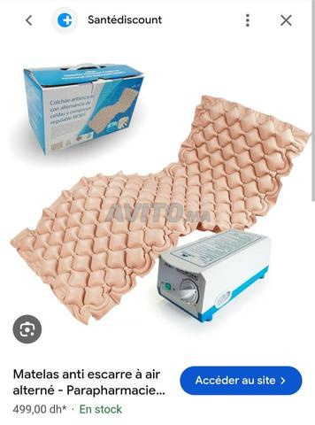 2 matelas gonflable et Chaise toilette - 2