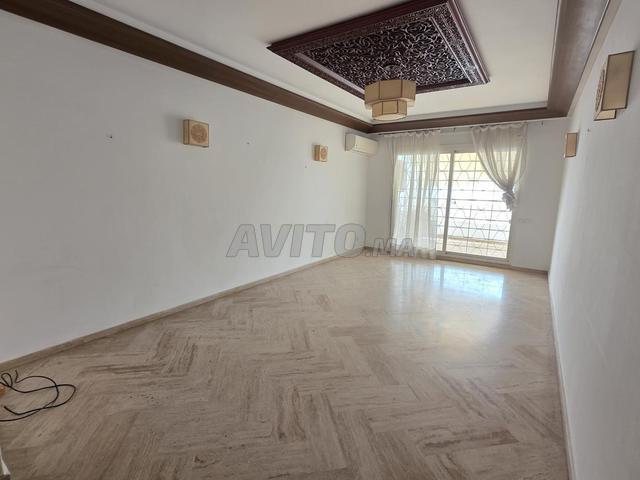 Appartement à louer 110 m² à Rabat - 2