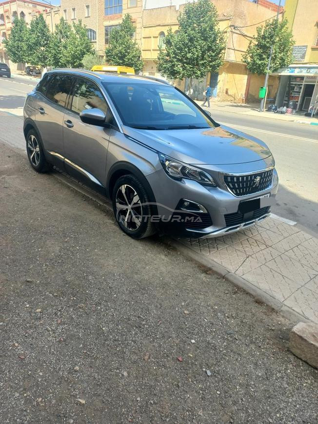 peugeot 3008 très non etat