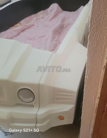 Lit une place sous forme de voiture - 2