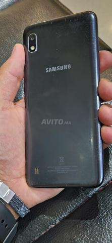 Samsung A10 très propre (32Go / 2Go RAM) prix raisonnable - 2