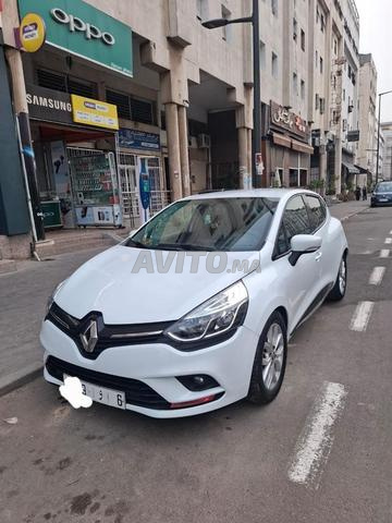 Renault Clio Diesel Automatique 2018 à Casablanca - 2