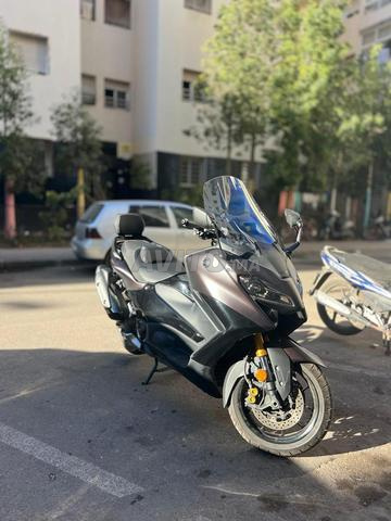 Yamaha T Max - 2