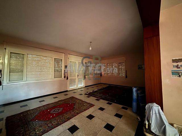 À vendre Spacieuse villa à Bettana. Salé