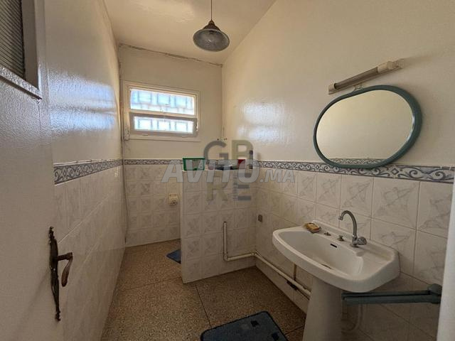 À vendre Spacieuse villa à Bettana. Salé
