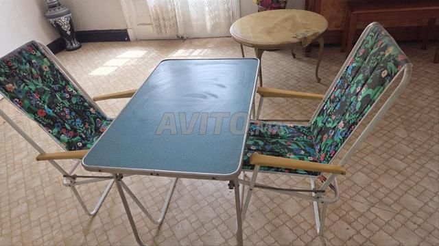 table et 2 chaises - 2